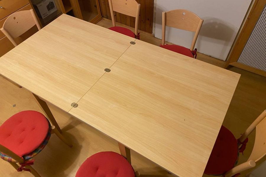 Tisch mit 6 Stühlen - Bild 4