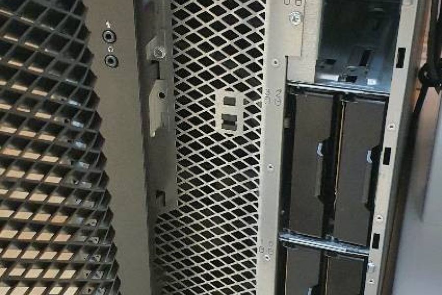 Dell Precision 7600 2 Xeon 2609 28gb RAM - Bild 3