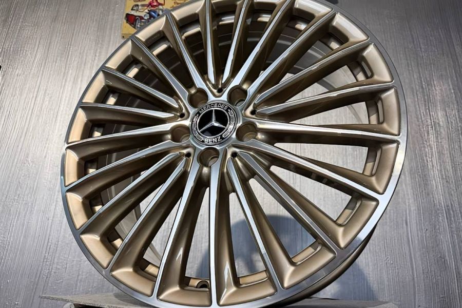 19 Zoll Original Mercedes Benz CLA AMG Edition Felgen A1774014200 - Bild 3