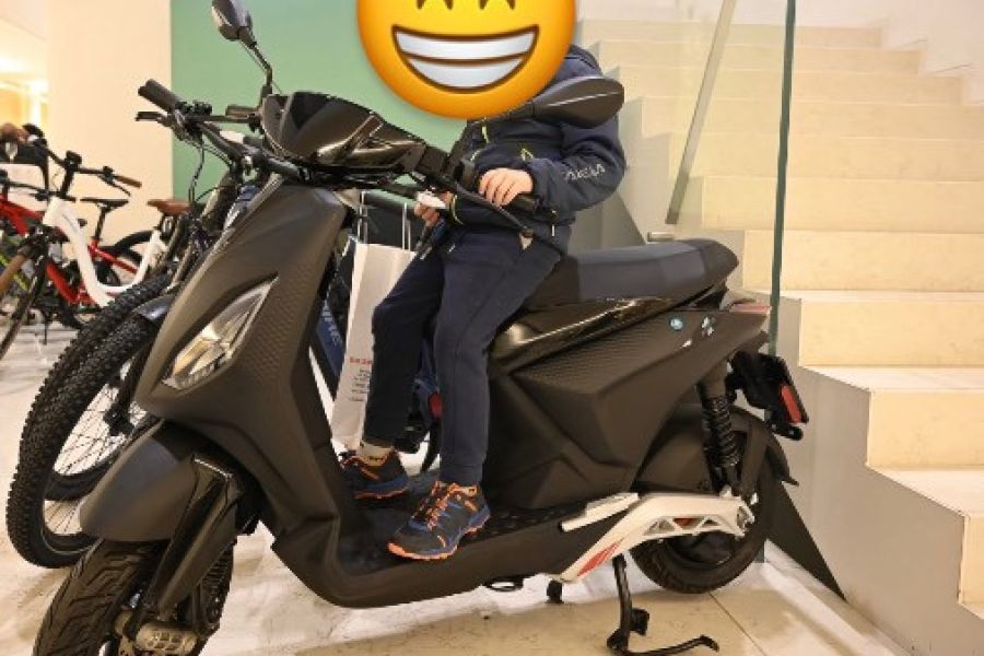 E-Scooter Piaggo 1 Active - Bild 1