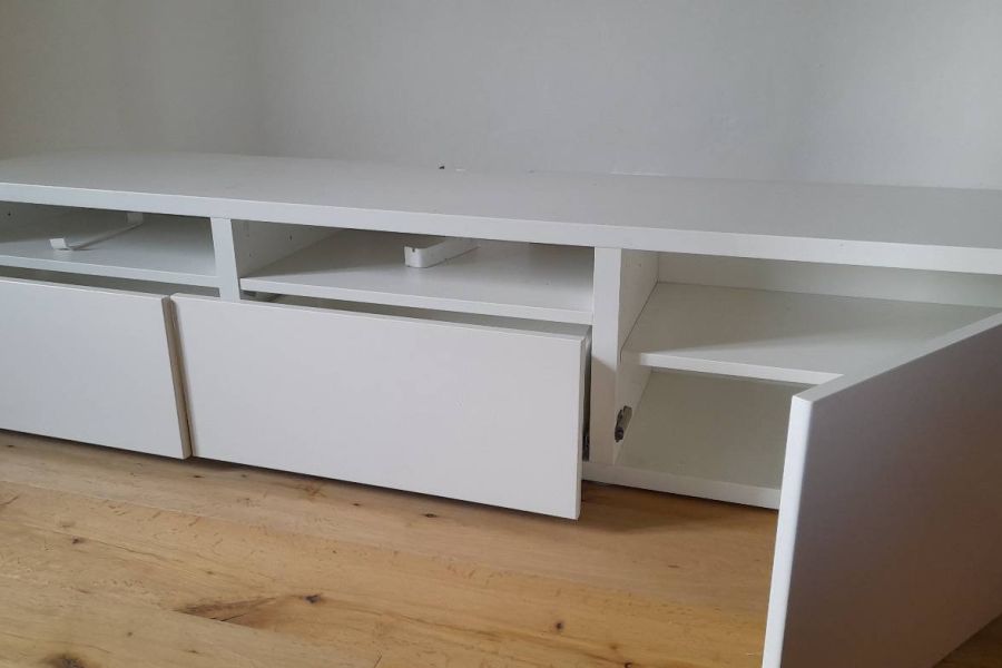 Ikea TV Möbelstück - Bild 1