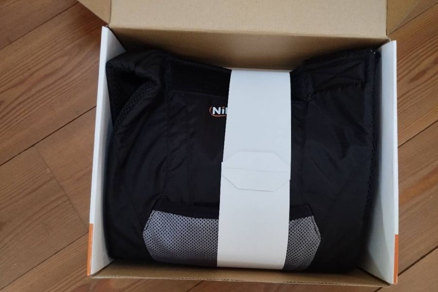 Babytrage neu original verpackt mit Trageverkleinerer - Bild 3