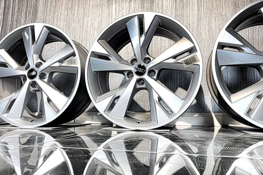 20“ Audi Q4 E-Tron Felgen 89A601025 ✅ Felgensatz - Bild 1