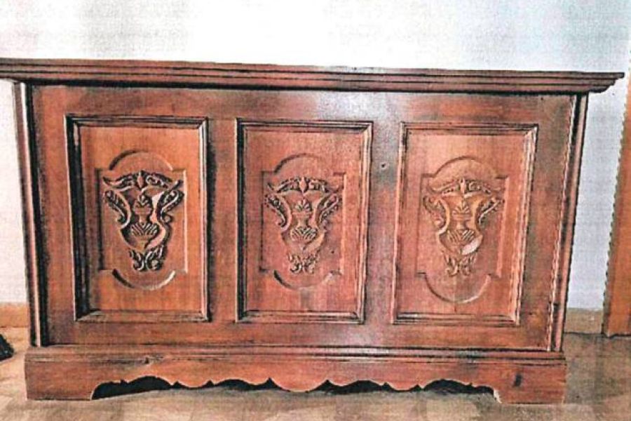 Holztruhe geschnitzt - Bild 1