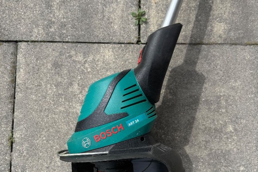 Verkaufe BOSCH ART 24 Rasentrimmer, 1x benutzt - Bild 2