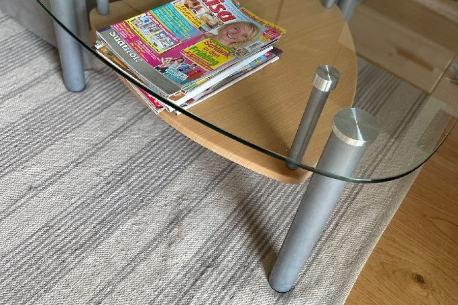 Verschenke Fernseh Tisch / Beistelltisch / Couchtisch - Bild 2
