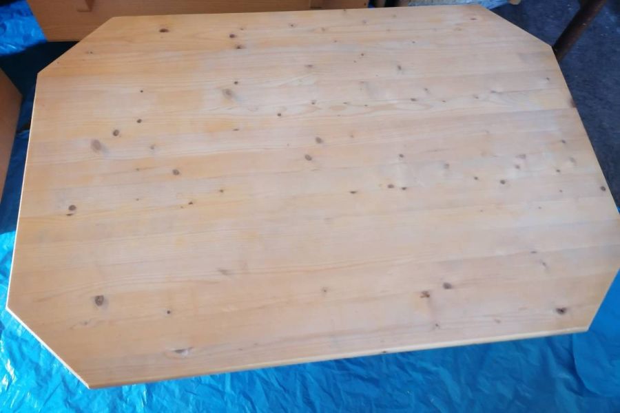 2 x Tische, 1 Wohnzimmer- oder Fernsehtischchen. - Bild 5