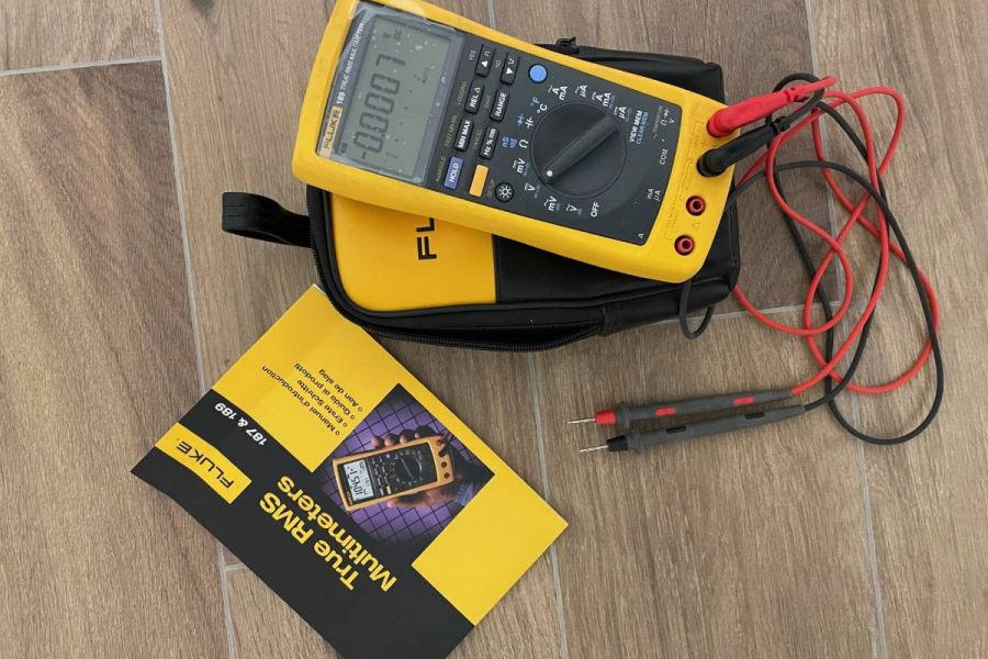Fluke 189_FVF2 Data Logging Meter und Software - Bild 2