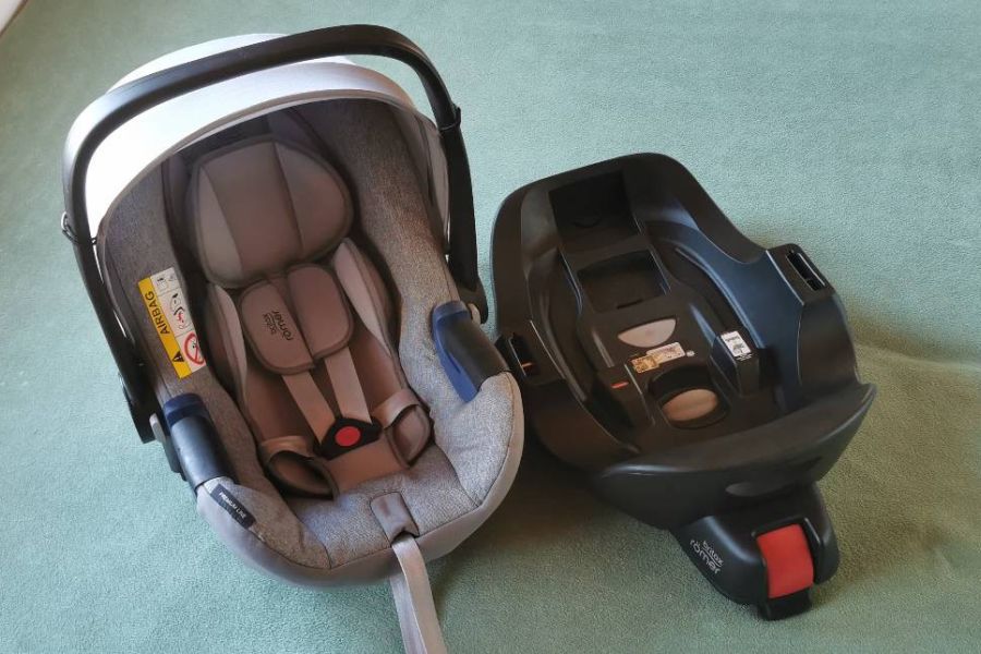 Römer Britax Babyschale mit Isofixstation - Bild 3