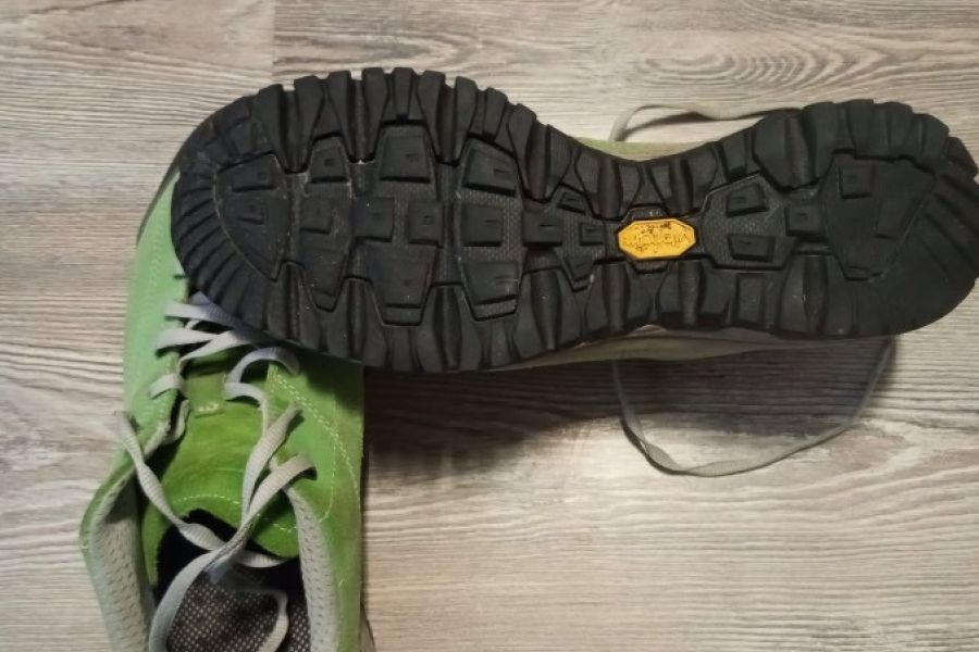 Wanderschuhe - Bild 1
