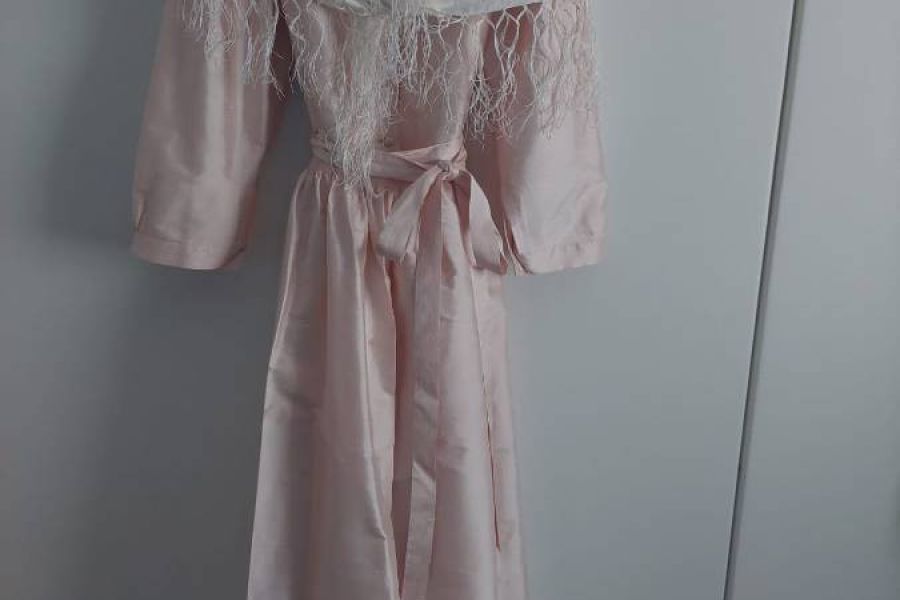 Elegantes Seiden-Dirndl - Bild 2