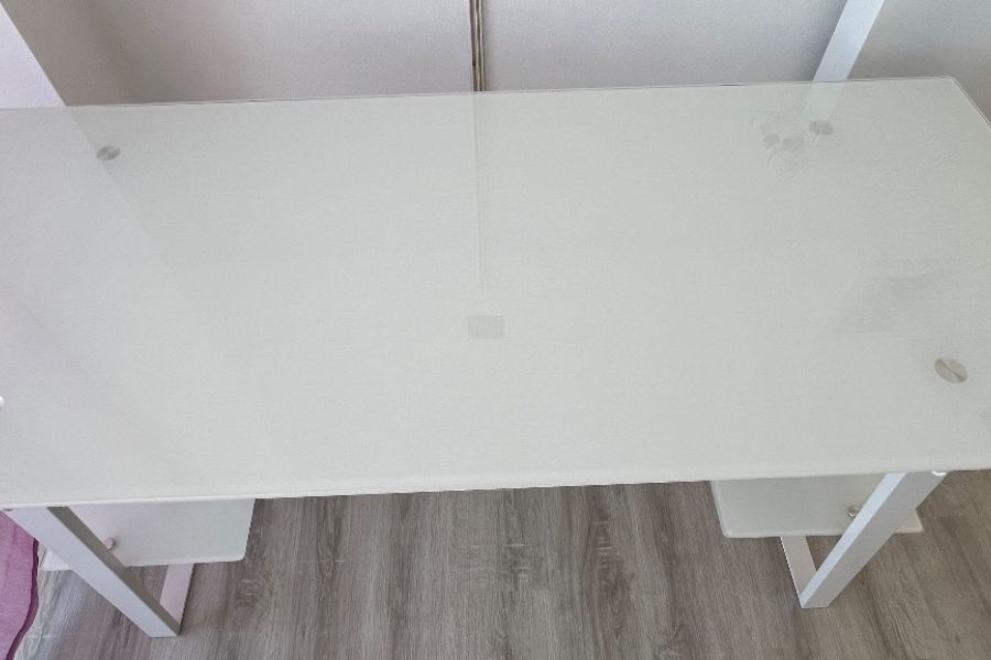 Moderner Schreibtisch mit Glasplatte 140x60cm - Bild 2