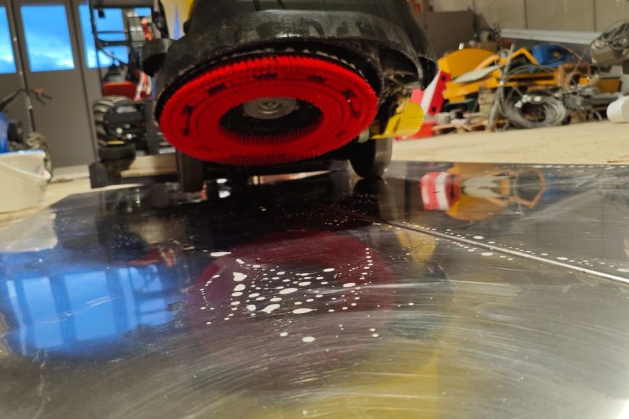 Kärcher Scheuersaugmaschine BD 40/25 C – Top Zustand - Bild 2
