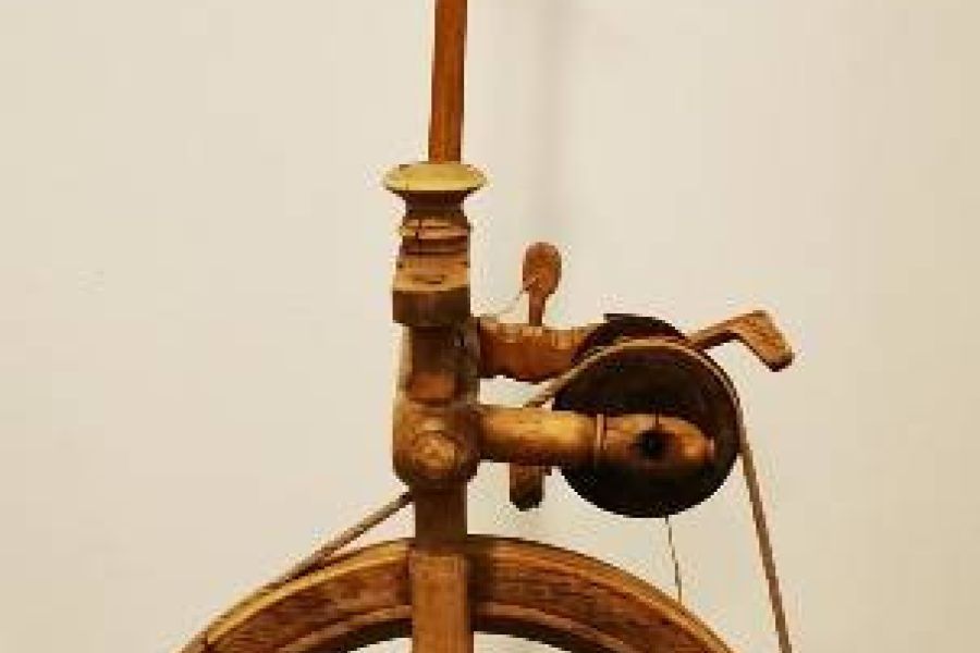 Altes Spinnrad - Bild 2