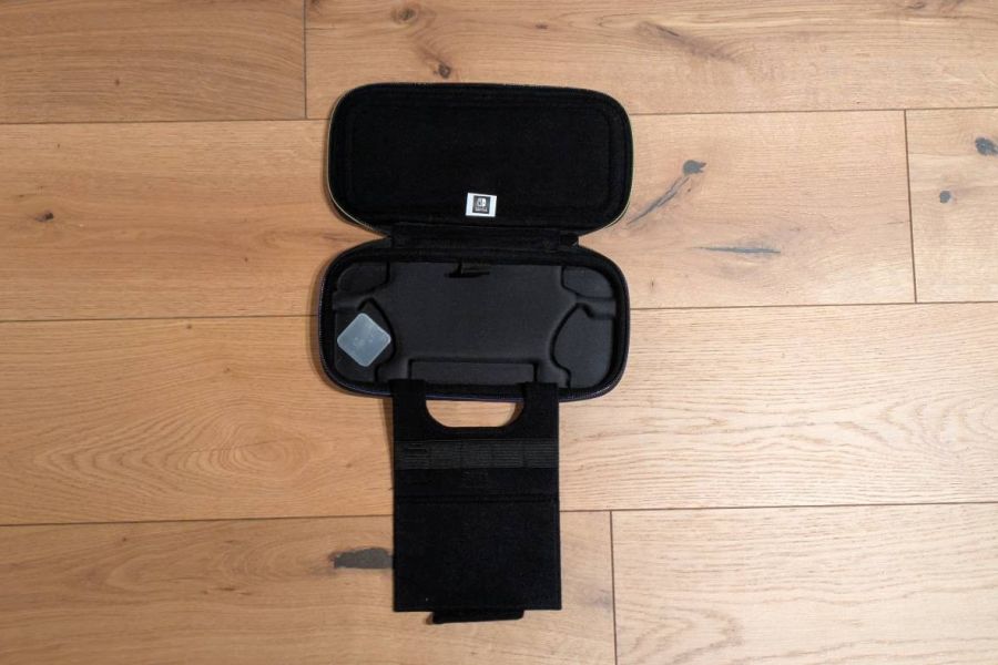Nintendo Switch Tragetasche (auch für OLED geeignet) - Bild 3