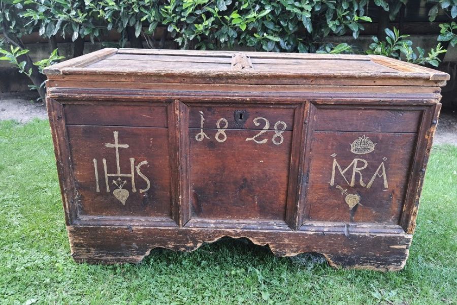 Truhe von 1828 - Bild 2