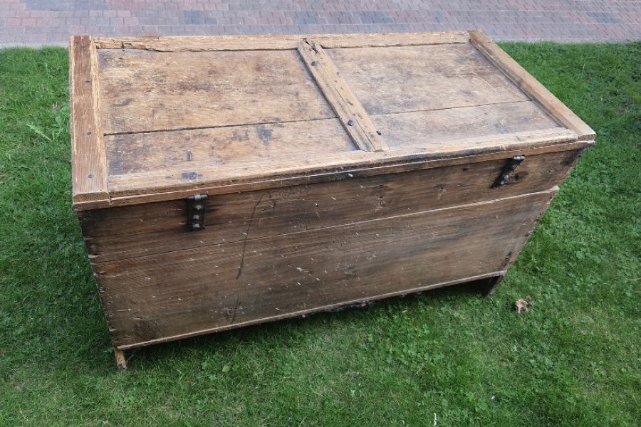 Truhe von 1828 - Bild 5