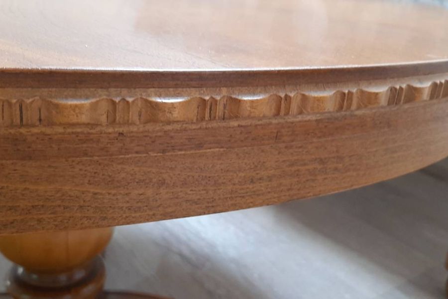 Tisch, rund und höhenverstellbar - Bild 4