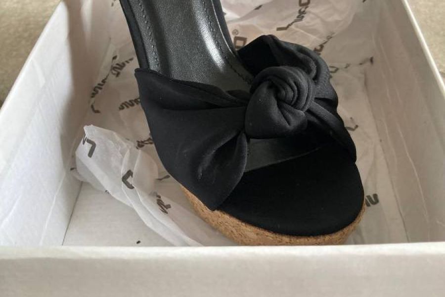 Schwarze Keil-Bindepumps - Bild 3