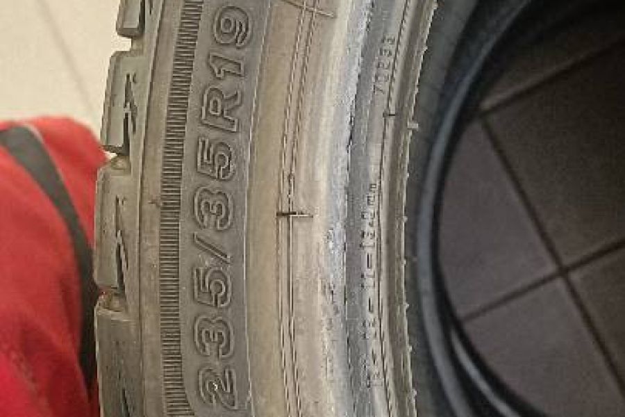Bridgestone Turanza Reifen 235/35R19 91Y - Bild 1