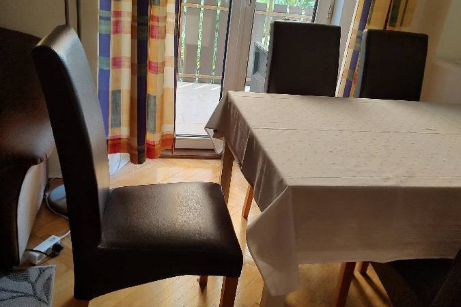 4 Esszimmer-Stühle - Leder-Optik braun, Füsse Buche - Bild 4