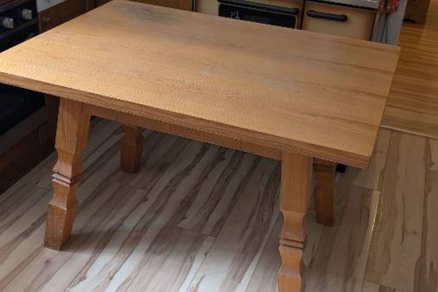 Holztisch mit Schublade - Bild 3