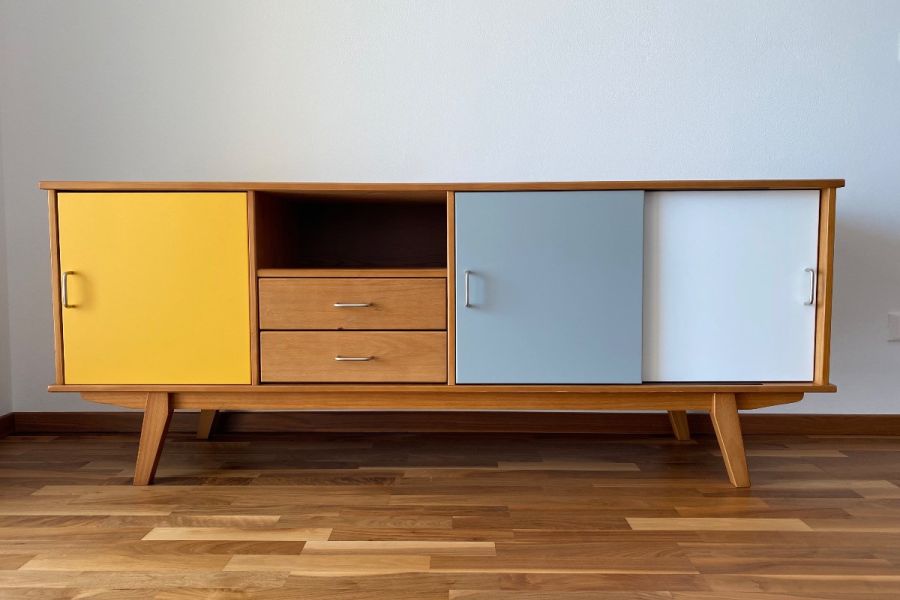 TV / Wohnzimmer / Flur Board Vintage Look Neuwertig - Bild 2