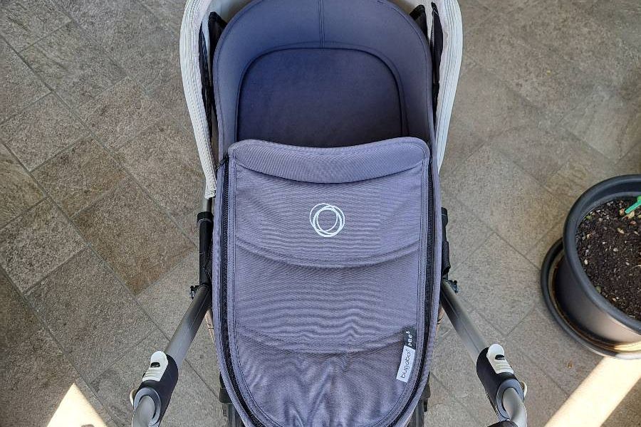 Bugaboo Bee 5 mit Babywanne und Sitz zu verkaufen - Bild 1