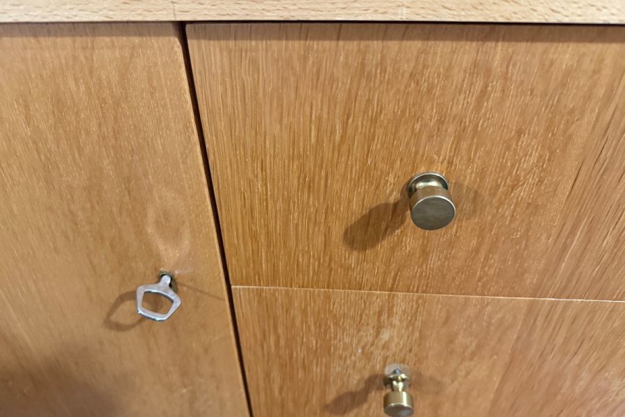 Sideboard / Kommode abzugeben - Bild 2