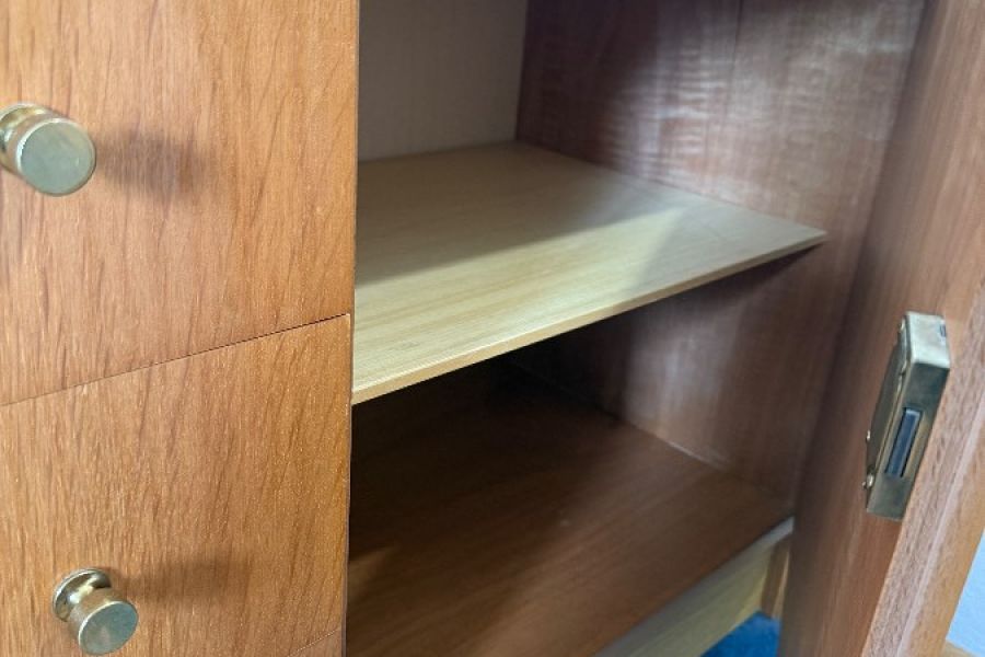 Sideboard / Kommode abzugeben - Bild 3