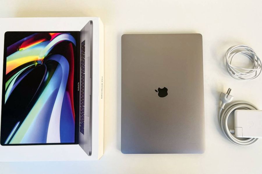 Apple MacBook Pro 2019 16 Zoll i9 32GB 512GB guter Zustand + Schachtel - Bild 2