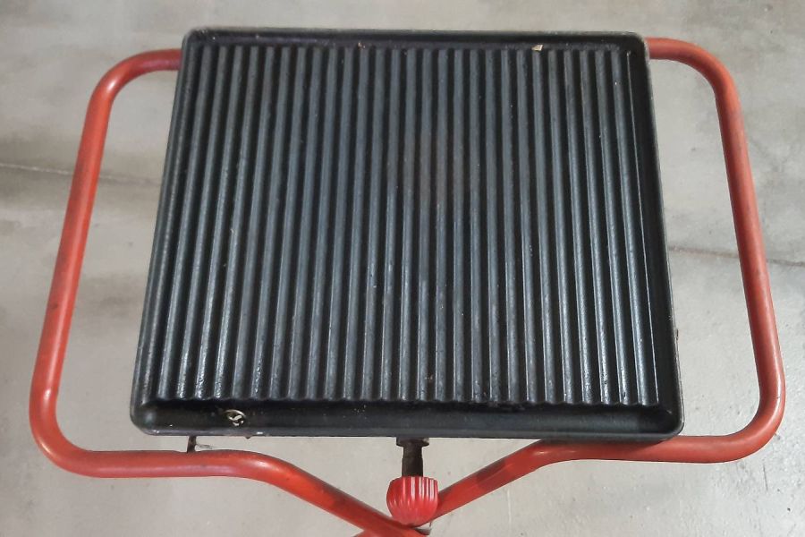 Gasgrill mit 20 mm starker Gusseisenplatte - Bild 5