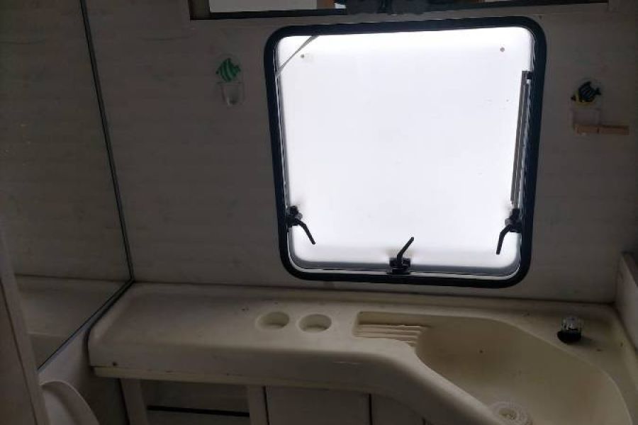 Wohnwagen für Erntehelfer - Bild 3