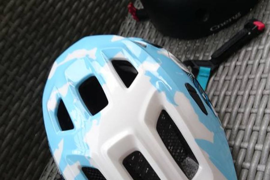 Cube Fahrrad Helm für Kinder mit Blinker - Bild 3