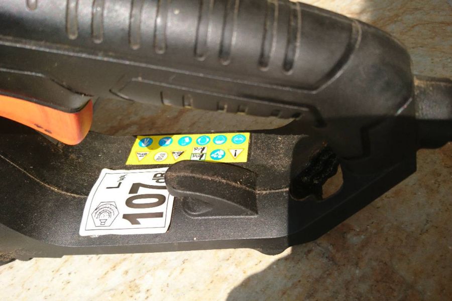 Elektro Kettensäge für Bastler - Bild 3