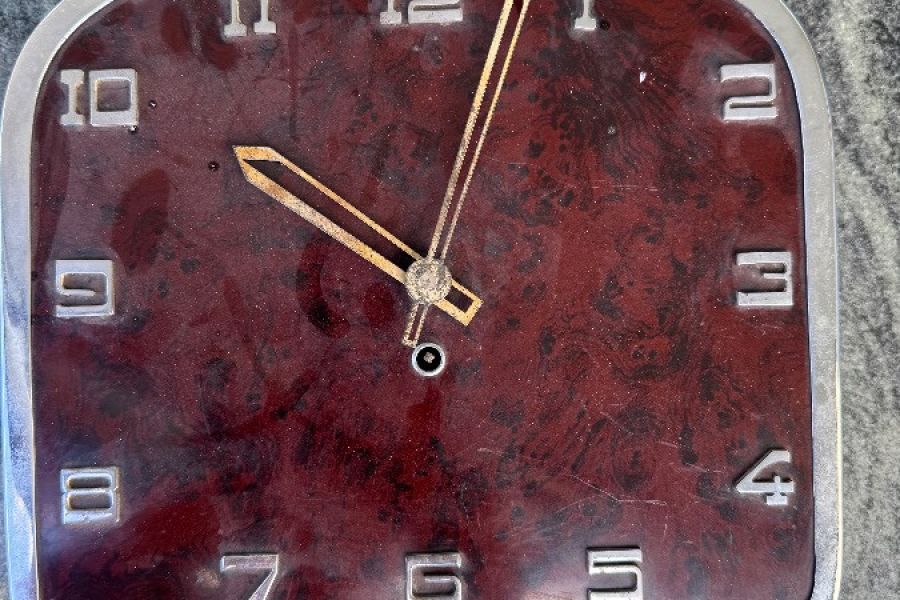 Alte Uhr ohne Schlüssel - Bild 3