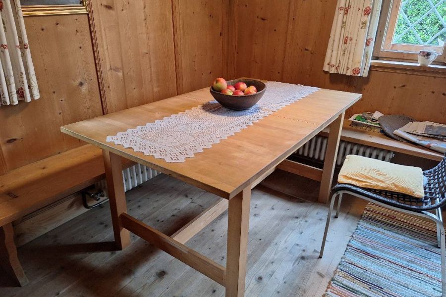Esstisch aus Holz - Bild 2