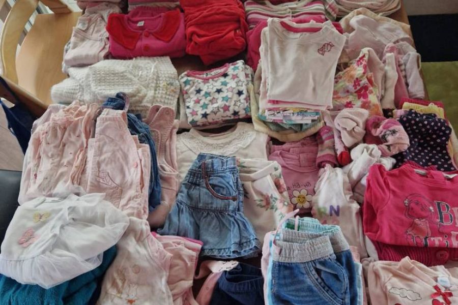 Babykleidung zu verkaufen - Bild 2
