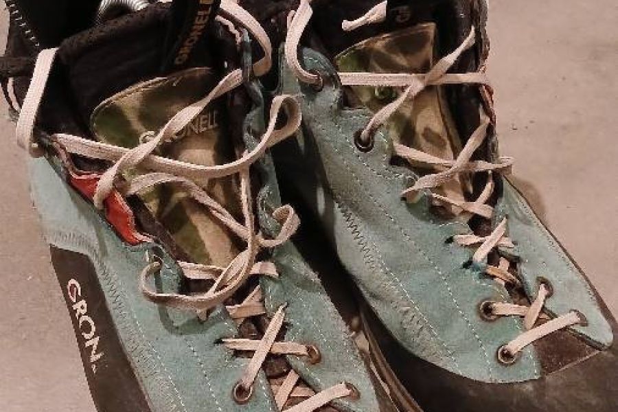Bergschuhe - Bild 1