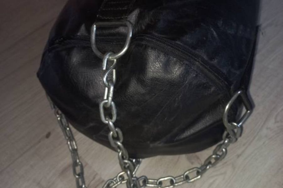 Boxsack mit Handschuhen - Bild 4
