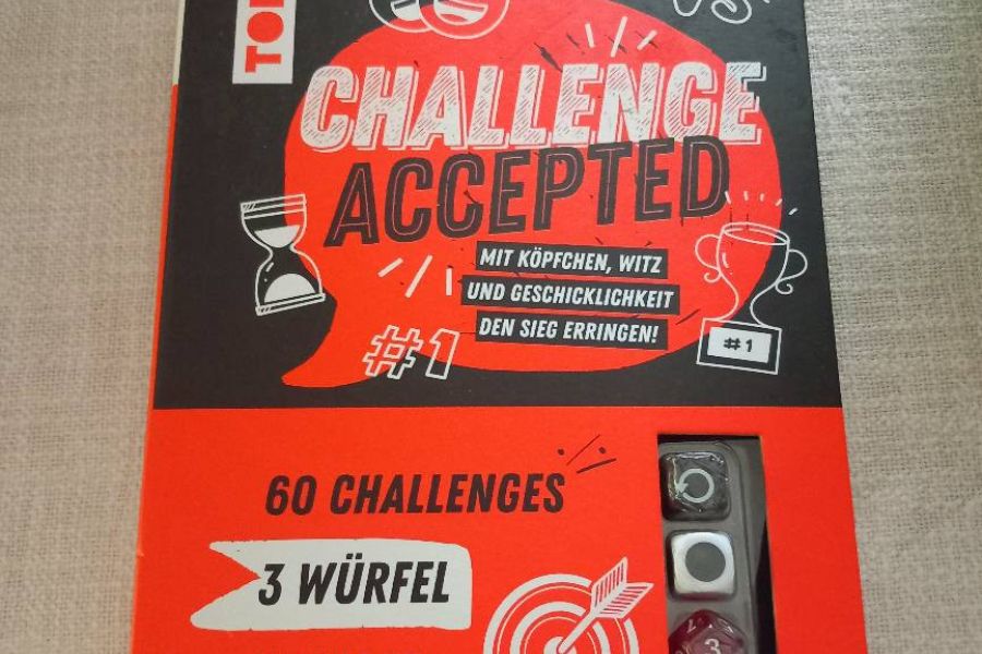 Spiel Challenge Accepted zu verkaufen – nur einmal gespielt, wie neu - Bild 1