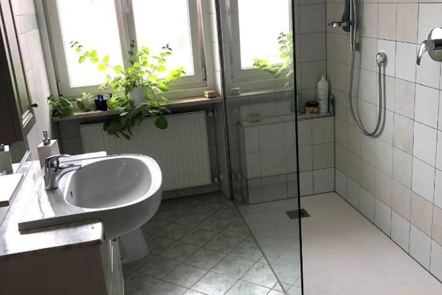 4-Zimmer-Wohnung in Eppan, teilmöbliert, zu vermieten - Bild 4