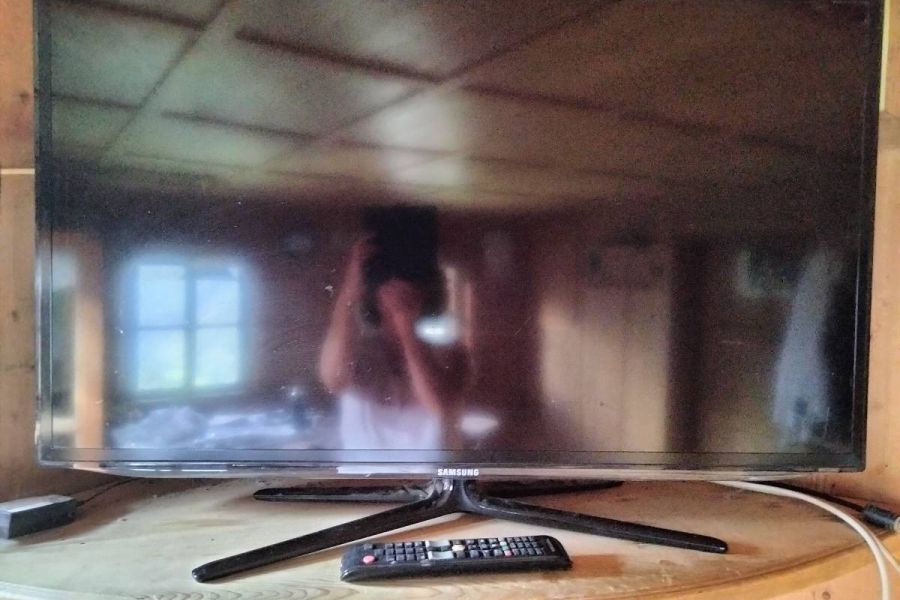 Samsung Fernseher 40 Zoll mit Fernbedienung - Bild 1
