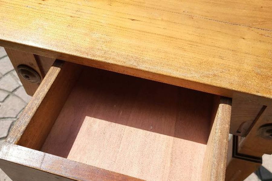Kleiner Tisch mit Schublade, Holztisch - Bild 2