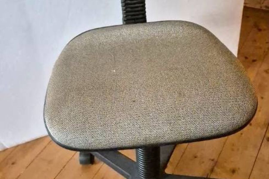 Computer Tisch + Bürostuhl - Bild 3