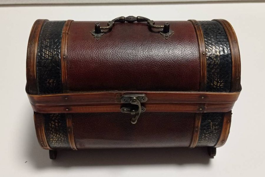 Kleine Holz/Truhe/Schatzkiste - Bild 1