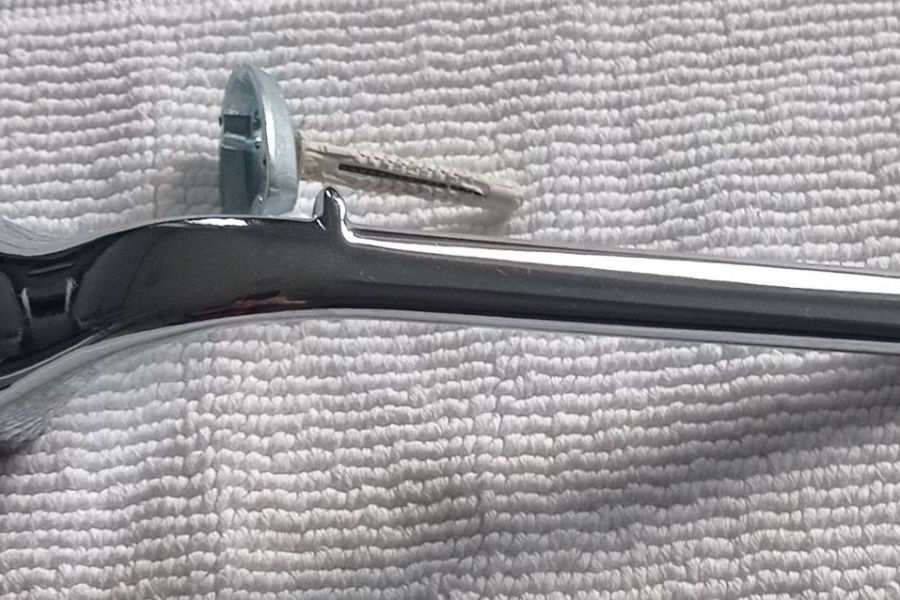 Verschiedene Toilettenpapierhalter & Handtuchhalter - Bild 3