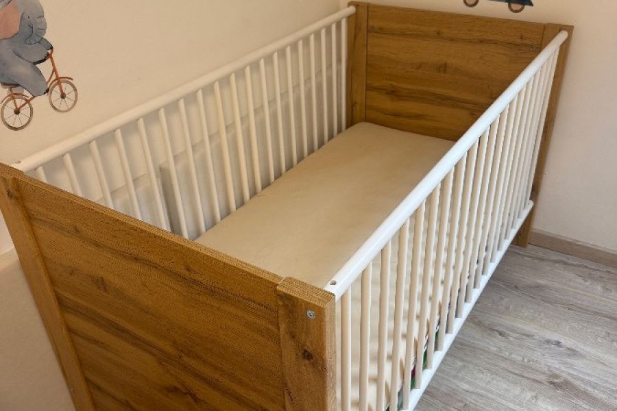 Baby/Kinderbett - Bild 1