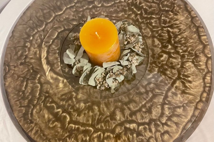 Harzteller mit Dekoration - Bild 1