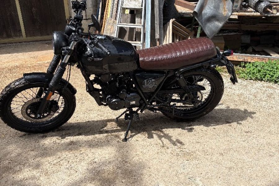 Motorrad Brixton Cromwell 125 ABS - Bild 4